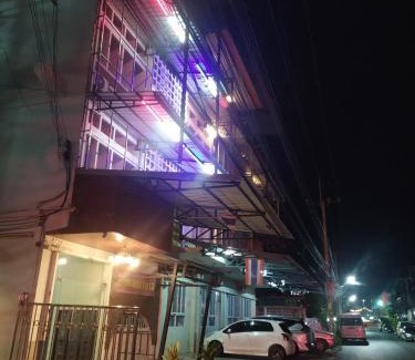 Sisaket Hotel | โรงแรมพรถวิล ศรีสะเกษ Sisaket PonTaWin Budget Inn