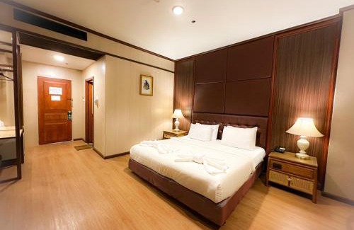 Suphan Buri Hotel | โรงแรมเลิศธานี