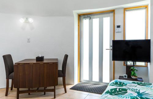 Katsurenheshikiya Apartment | うるまドーム Jupiter6 & Saturn7