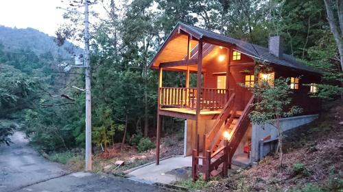 Funai-gun Cabin | るり渓フォレストコテージ