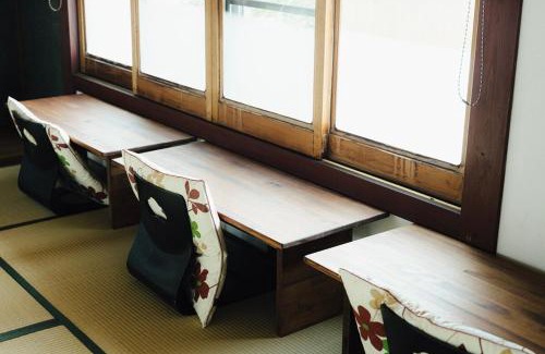 Nagahama Ski Chalet | 上丹生山根邸本館 22名様まで宿泊可能 一棟貸切 滋賀の大自然に囲まれた古民家