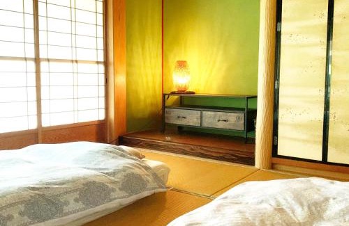 Nagahama House | 余呉の里山-ランプの宿-さくら