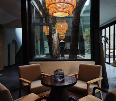 Huayin House | 华山隐泉禅境 山景观星禅修别墅 Hua Shan Hidden Spring Restore Villa