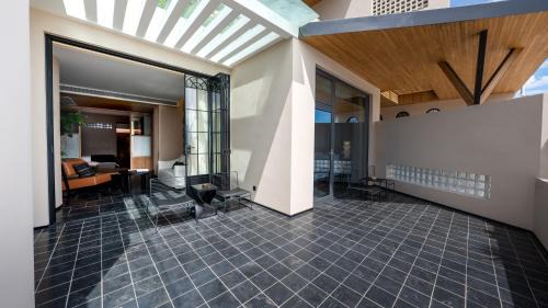 Dali Town Hotel | 大理石之上Cloud Edge Cabin全视野苍洱半山海景别墅酒店洱海观景店