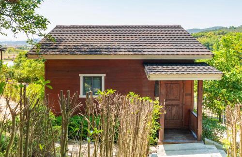 Ninghai Cabin | 宁海莲月湾