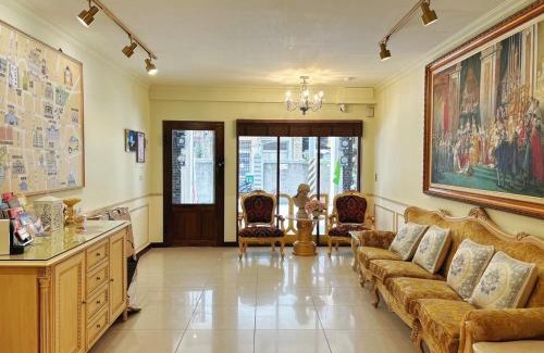 West Central District House | 巴洛克文旅#停車折抵#設計旅店