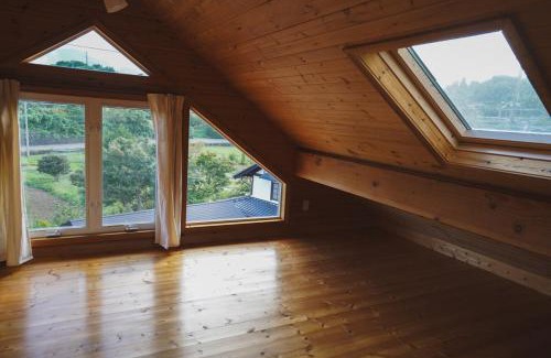 Nirasaki Apartment | 日は沈みまた昇る