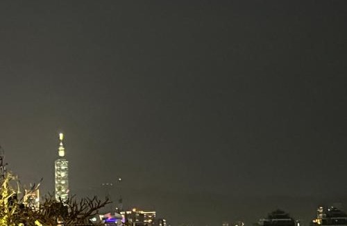 Xinyi Bed & Breakfast | 樂居 台北