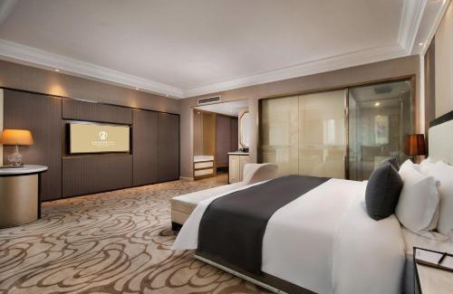 Futian CBD Hotel | 深圳亿民平安国际酒店