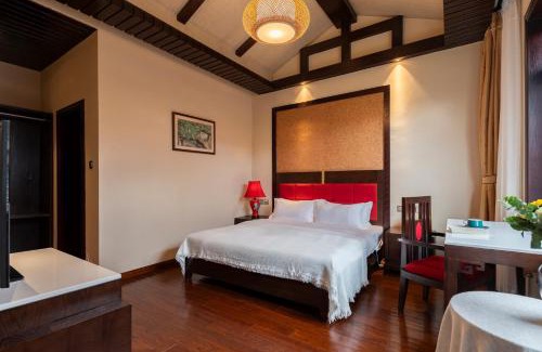 Shuhe Old Town House | 港集一杯茶客栈束河古镇店