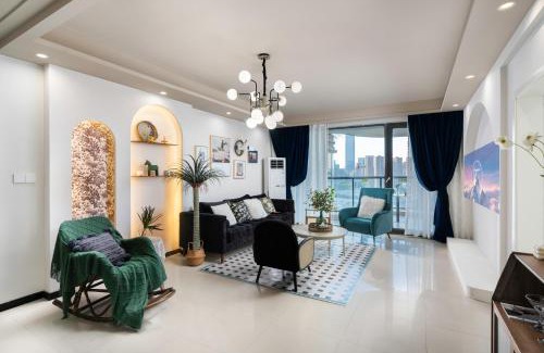Yuzhong Apartment | 重庆云邸-江景格调公寓
