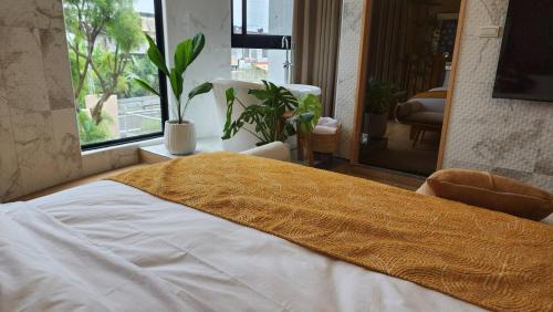 Jiaoxi Bed & Breakfast | 野在山縵