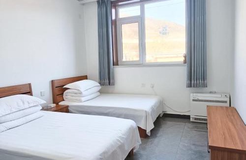 Miyun District House | 金山岭 蟠龙山 司马台 卧虎山长城 古北口聚友缘精品民宿