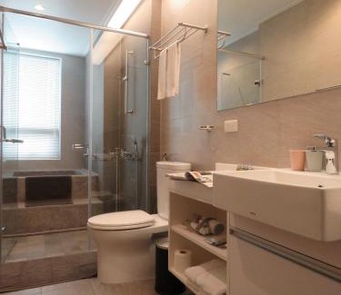 Hualien City Centre House | 非住不可民宿 遠百商圈 附停車場