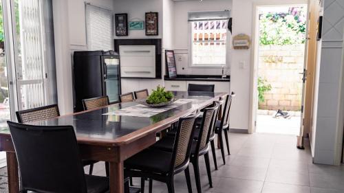 Governador Celso Ramos House | #002 Linda casa 100 m praia Palmas equipadíssima