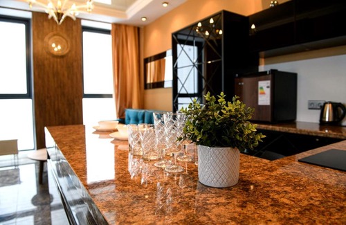 Ufa Apartment | 01411А Верхняя Торговая Residence Трехкомнатные апартаменты с Джакузи и Панорамным видом