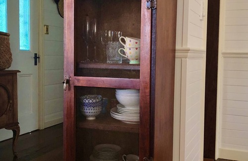 Port Macquarie Cottage | 1.6 kms to Town Beach and 2.2kms from CBD