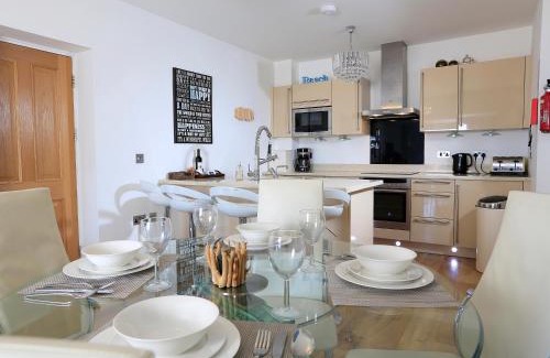 Torcross House | 1 At The Beach