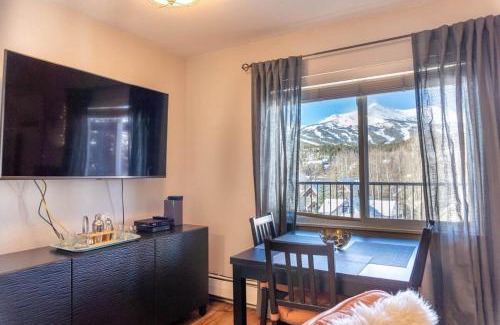 Historic District House | 1 BDR Condo in the Heart of Breck Walk to Gondola