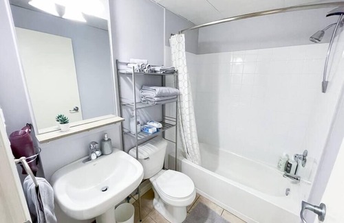 Downtown Edmonton Apartment | 1 Bdrm Loft W/Parking