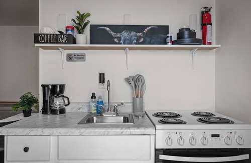 Moorcroft Apartment | 1 bed, 1 bath, Studio Apt #8 in Moorcroft Wyoming