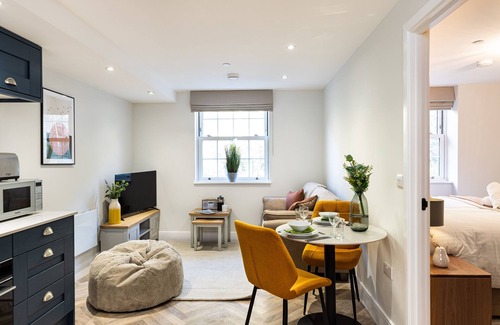 Stoney Middleton Apartment | 1 bed apartment with stunning views in the pretty village of Stoney Middleton.