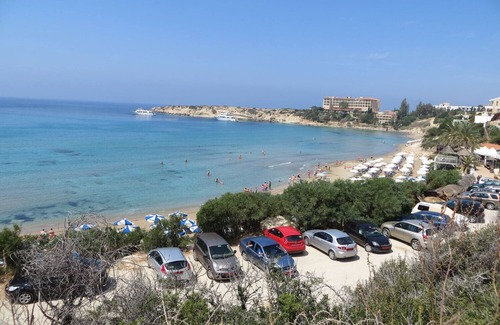 Paphos Apartment | 1 Bed Apt In Kings Palace With Sea & Pool Views. Sleeps 2, TV, Wi-Fi, AC