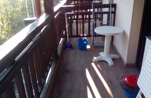 Shiligarnika Apartment | 1 Bed Flat - Sleeps 2 - Pets - Pool - Parking