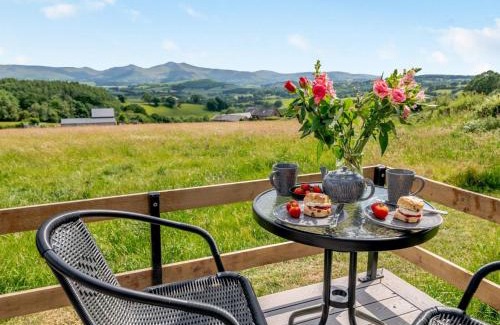 Brecon House | 1 Bed in Brecon 92245