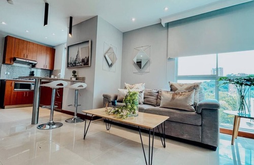 Las Lomas I Apartment | 1 bedroom 1 bathroom