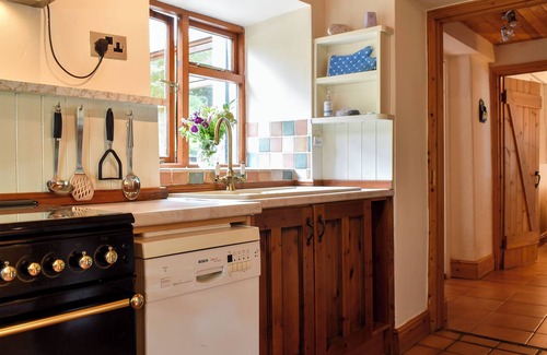 Lindale Cottage | 1 bedroom accommodation in Lindale, near Grange-over-Sands