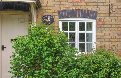 Aston-le-Walls Cottage | 1 bedroom accommodation in Offchurch, near Leamington Spa