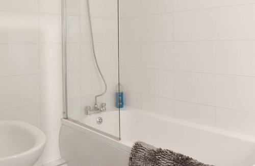 Appley Bridge Cottage | 1 bedroom accommodation in Standish, near Wigan