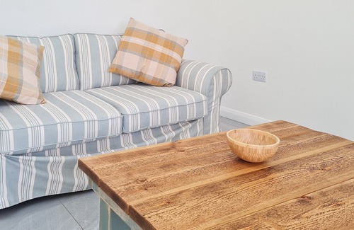 Ynysddu Cottage | 1 bedroom accommodation in Mynydd Islwyn