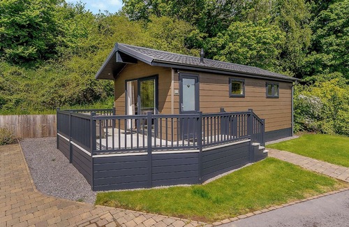 Newton St Loe Ski Chalet | 1 bedroom accommodation in Newton Saint Loe, Nr Bath