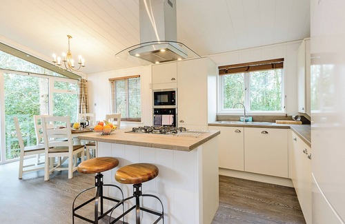 Holton Heath Ski Chalet | 1 bedroom accommodation in Holton Heath