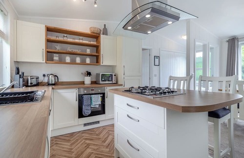 Earls Colne Ski Chalet | 1 bedroom accommodation in Earls Colne, Colchester