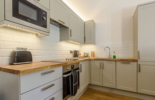 Mansfield Cottage | 1 bedroom accommodation in Edwinstowe