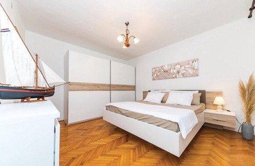 Kastel Novi Apartment | 1 bedroom accommodation in Kastel Novi