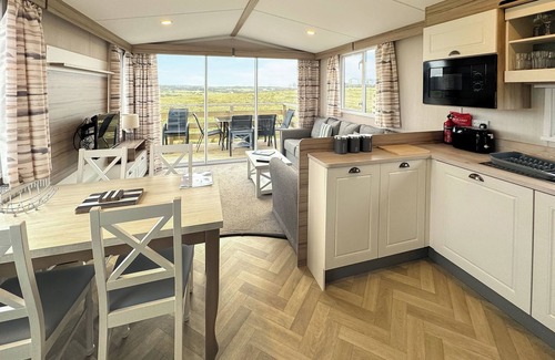 Castle Douglas House | 1 bedroom accommodation in Sandgreen