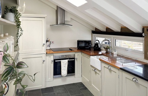 Grampound Cottage | 1 bedroom accommodation in Coombe, near St Austell