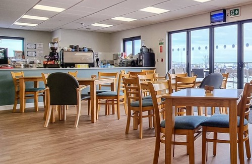 Consett Ski Chalet | 1 bedroom accommodation in Knitsley