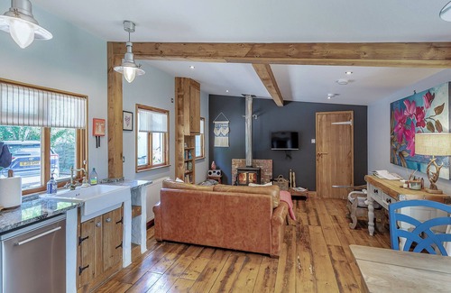 Ashford Cottage | 1 bedroom accommodation in Pluckley, near Ashford