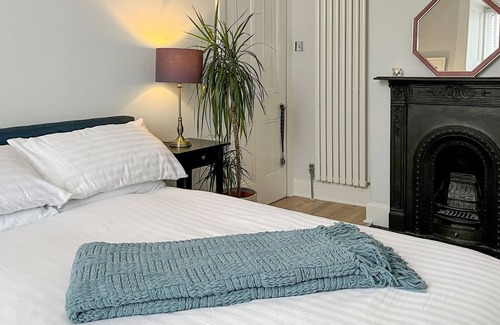 Falkirk Cottage | 1 bedroom accommodation in Falkirk