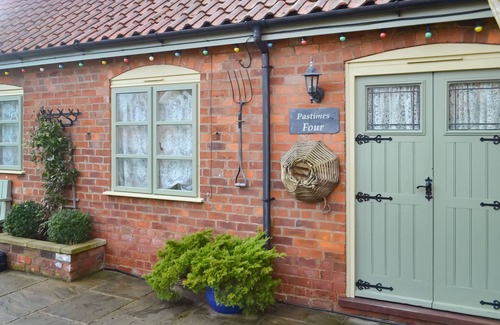 Grimsby Cottage | 1 bedroom accommodation in Tetney, near Cleethorpes