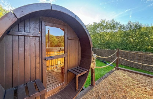 Eccles Ski Chalet | 1 bedroom accommodation in Halling