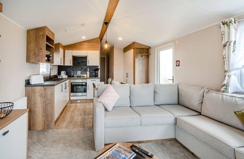 Hornsea Ski Chalet | 1 bedroom accommodation in Hornsea