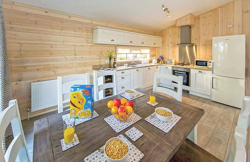 Low Catton Ski Chalet | 1 bedroom accommodation in Welburn