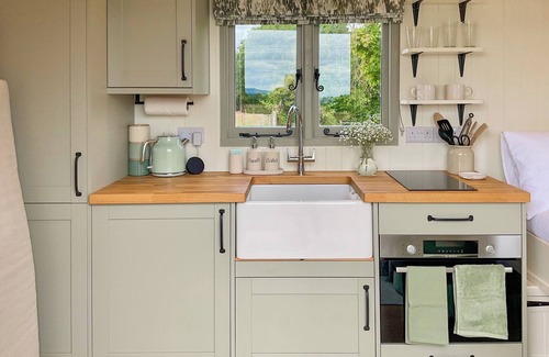 Ilton Apartment | 1 bedroom accommodation in Southtown, nr Illminster