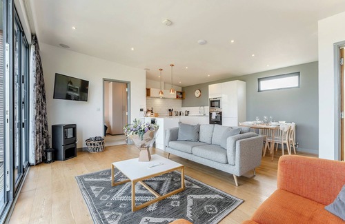 Lewes Ski Chalet | 1 bedroom accommodation in Lewes